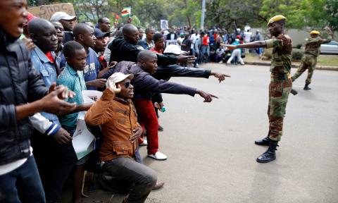 Protesters call for President Mugabe to step down, Harare, Zimbabwe, November 18, 2017